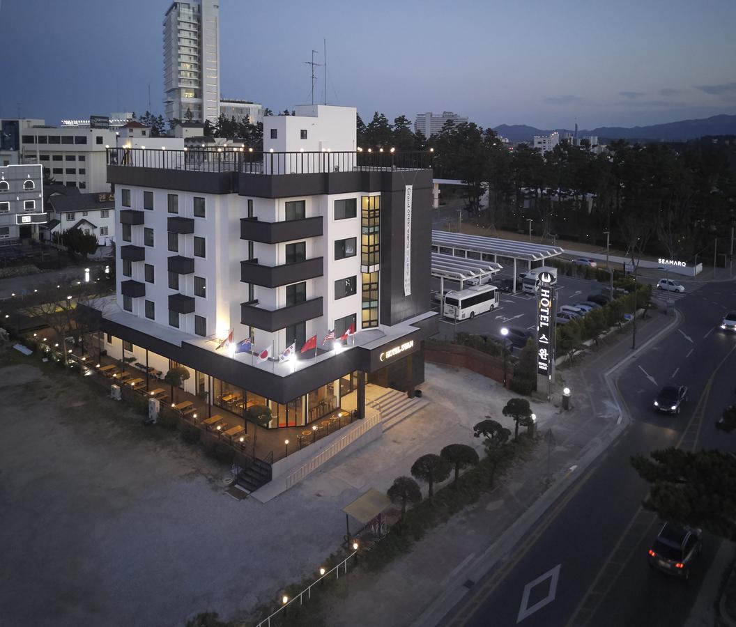 Hotel Swan คังนึง ภายนอก รูปภาพ